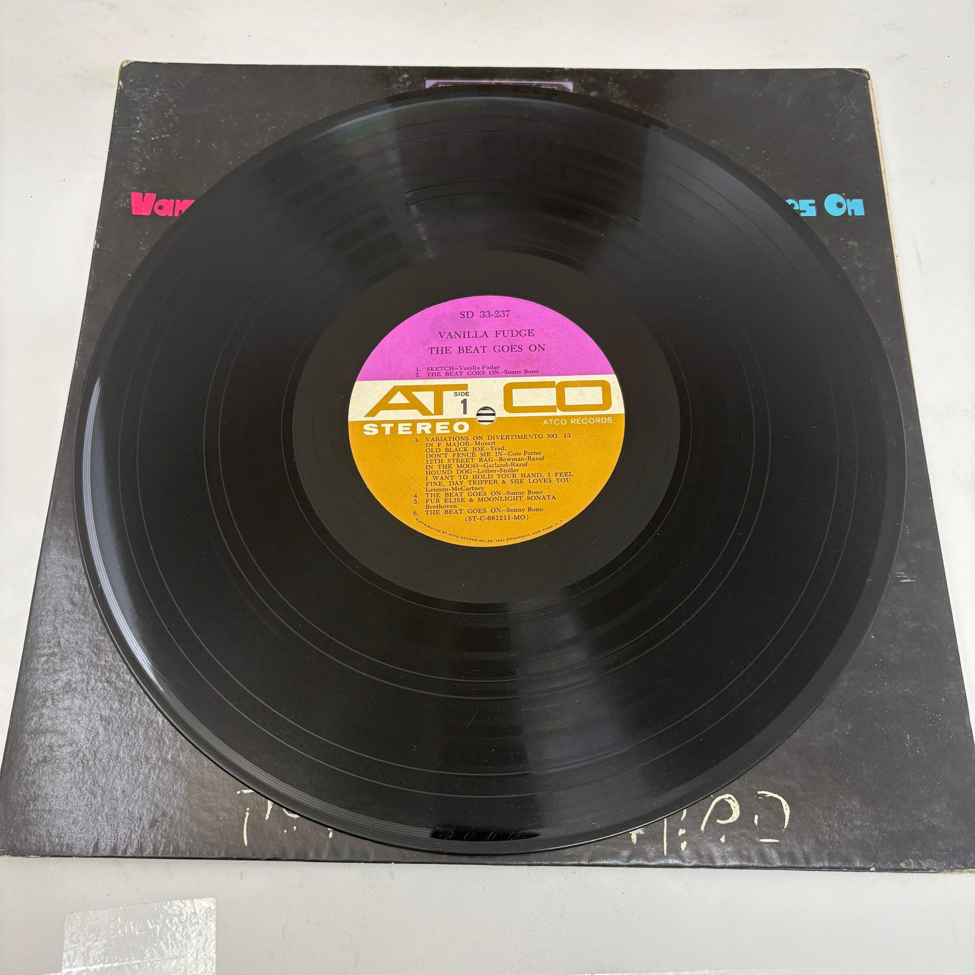 Vanilla Fudge : The Beat Goes On (LP,Album,Stereo)