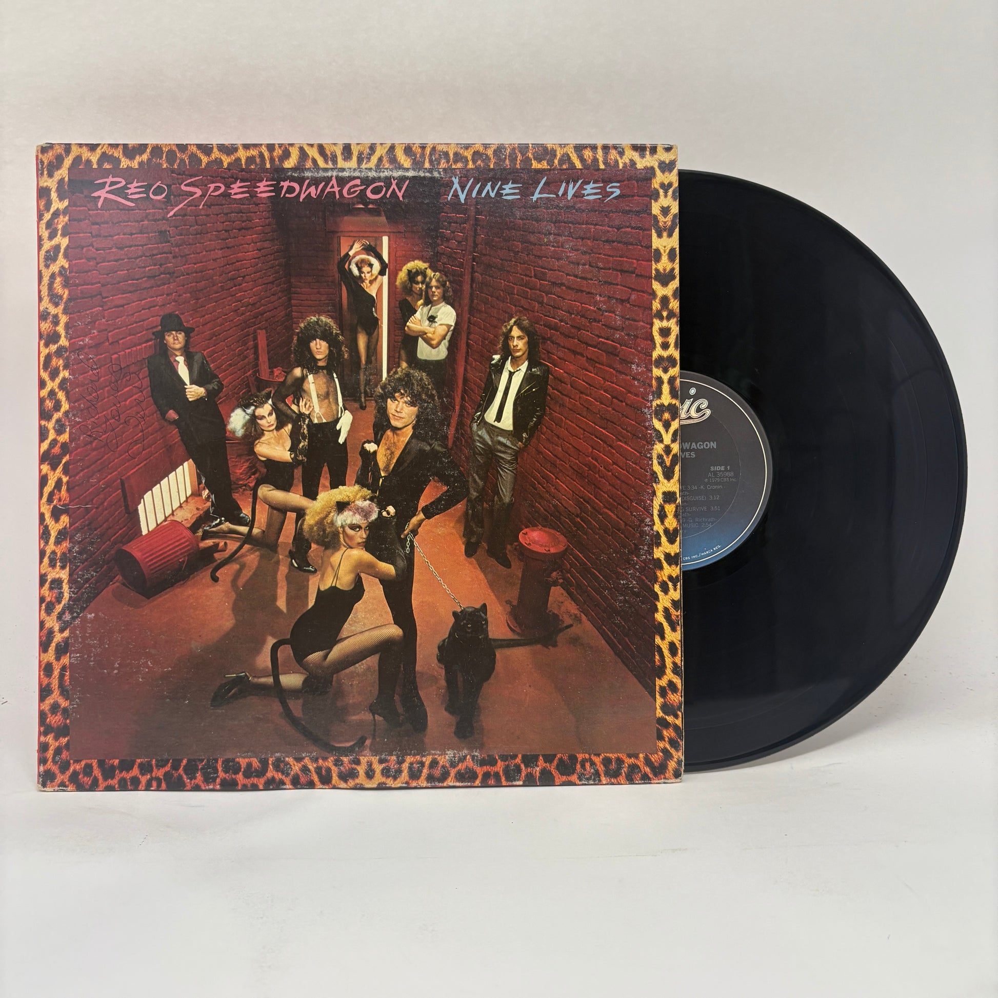 REO Speedwagon : Nine Lives (LP,Album,Stereo)