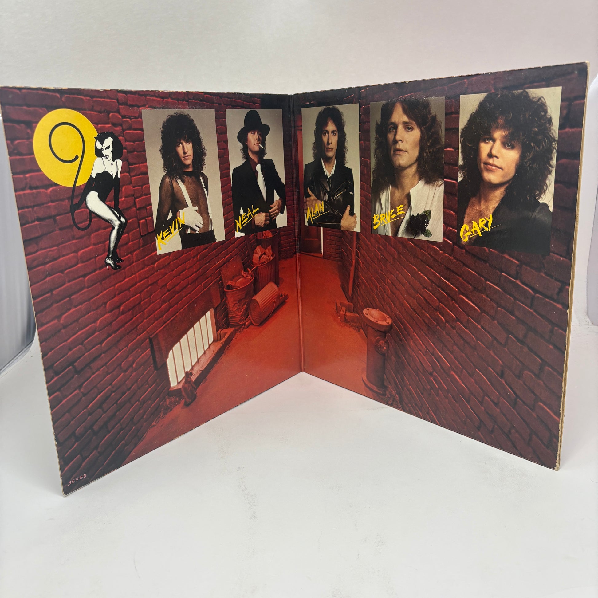 REO Speedwagon : Nine Lives (LP,Album,Stereo)
