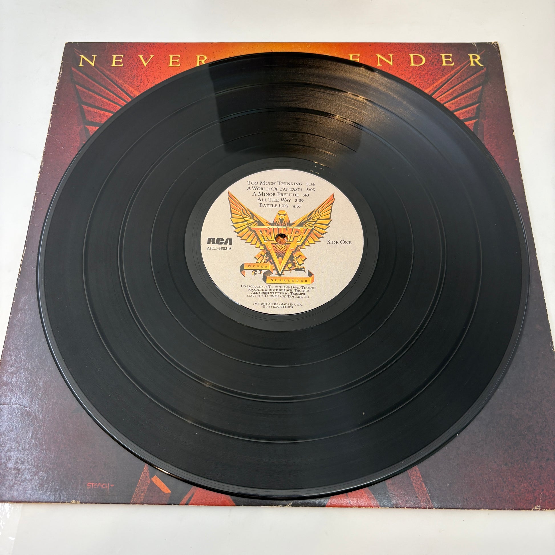 Triumph (2) : Never Surrender (LP,Album)