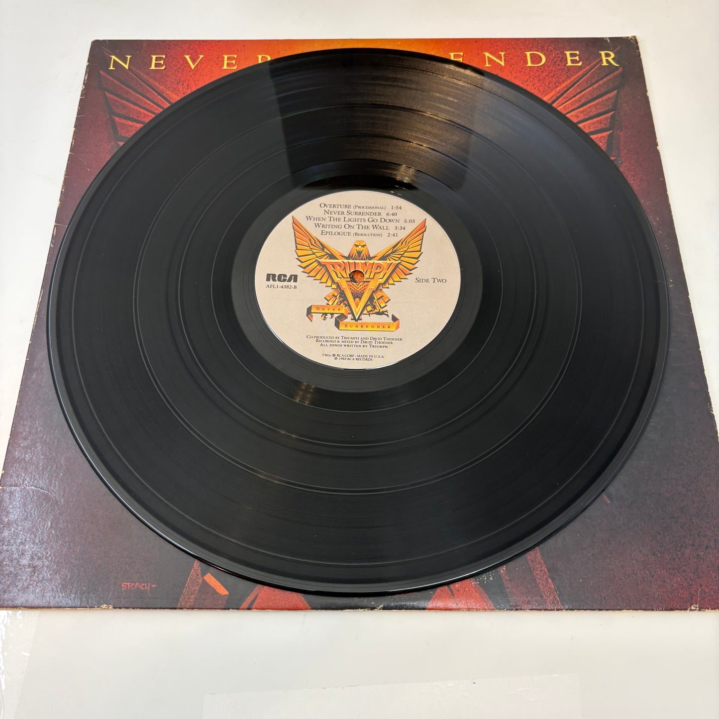 Triumph (2) : Never Surrender (LP,Album)