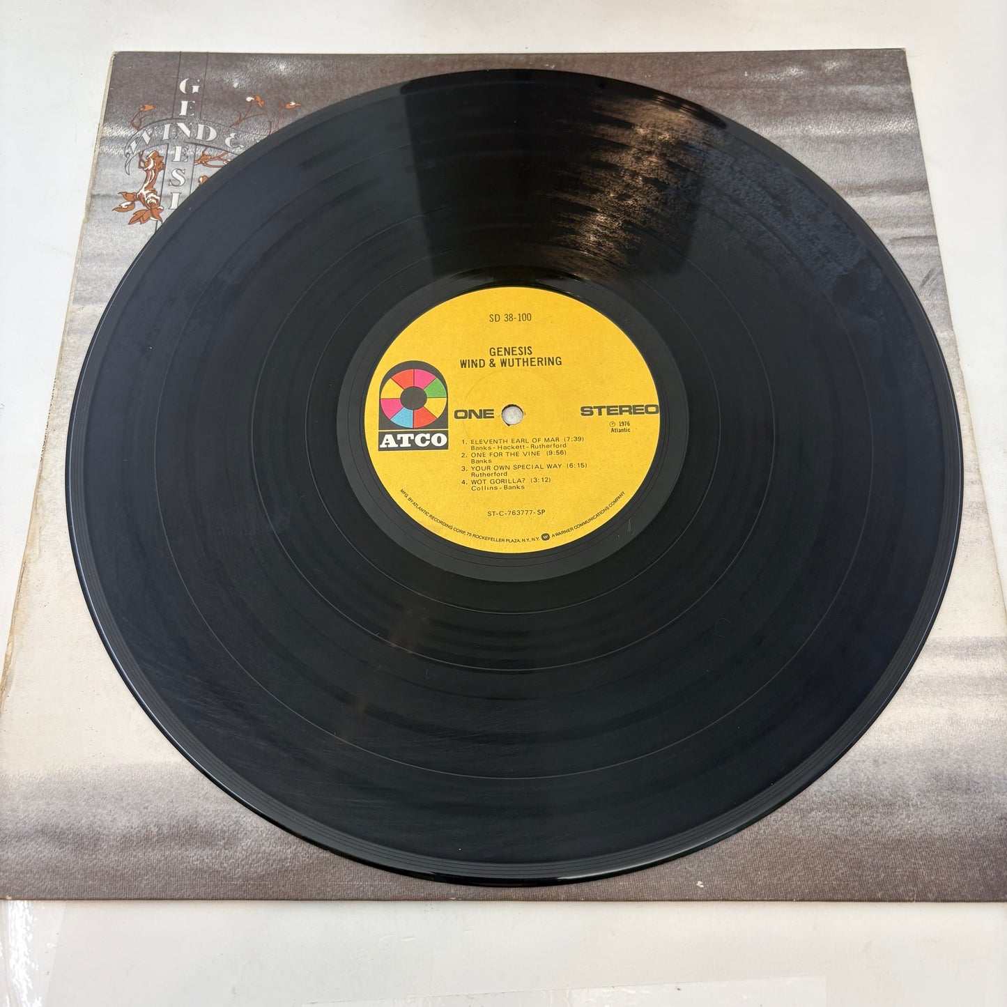 Genesis : Wind & Wuthering (LP,Album,Stereo)