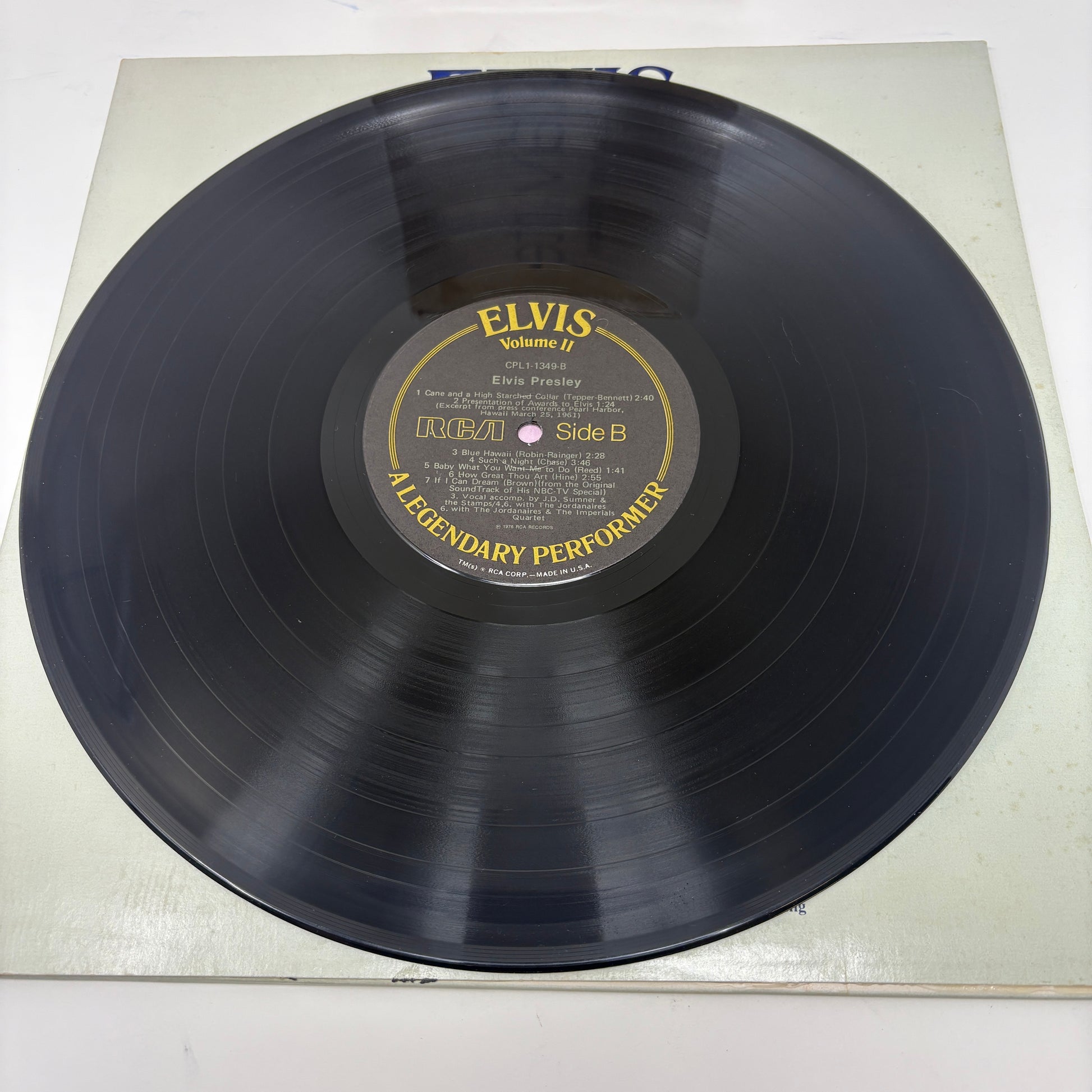 Elvis Presley : A Legendary Performer - Volume 2 (LP,Compilation)