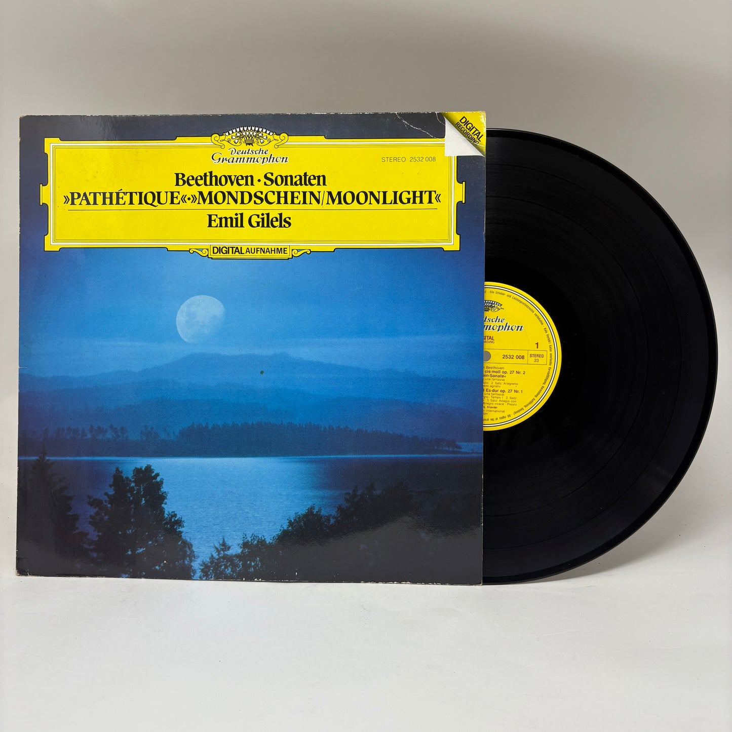 Ludwig van Beethoven, Emil Gilels : Sonaten  »Pathétique« / «Mondschein = Moonlight = Clair De Lune« (LP,Album)