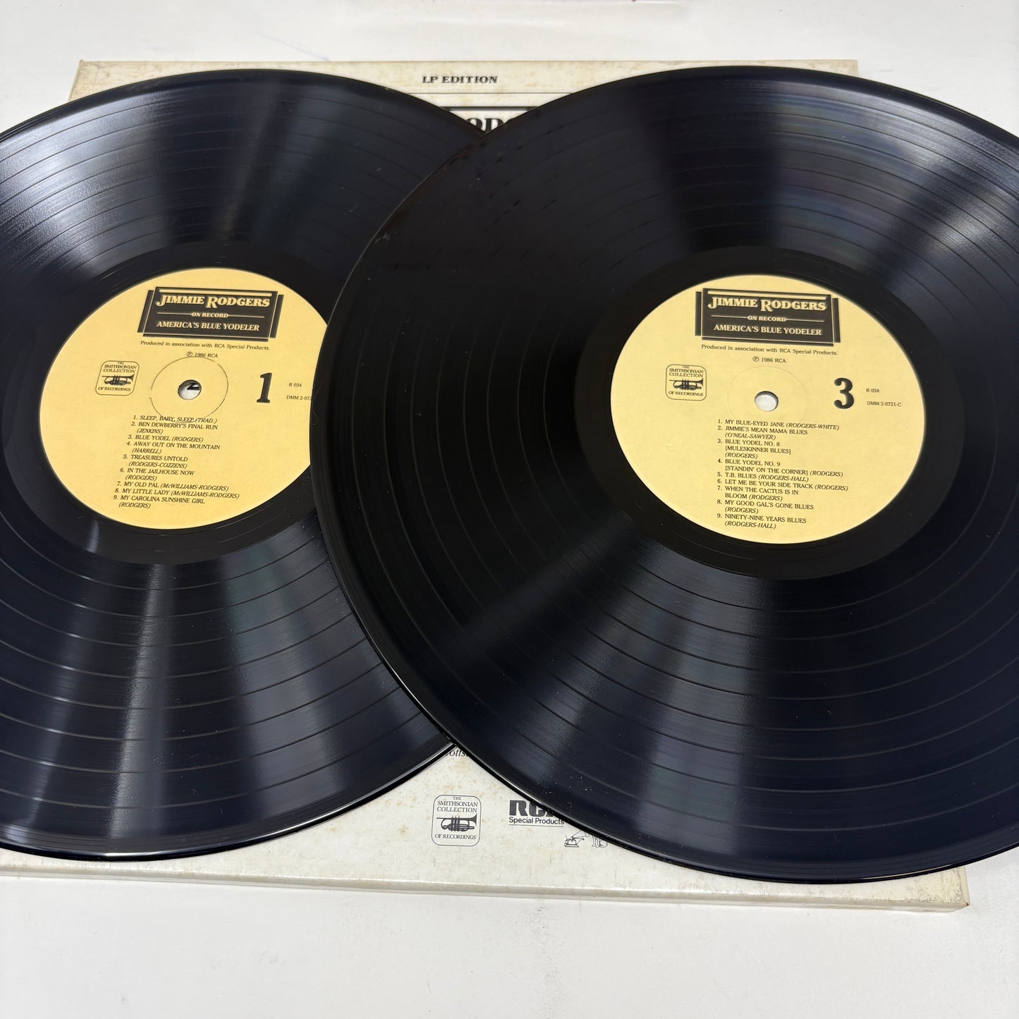 Jimmie Rodgers : On Record: America's Blue Yodeler (LP,Compilation)