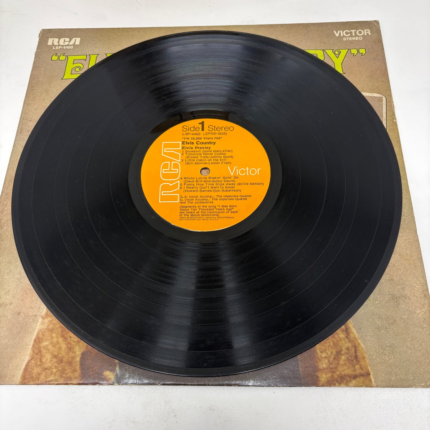 Elvis Presley : Elvis Country (I'm 10,000 Years Old) (LP,Album,Stereo)