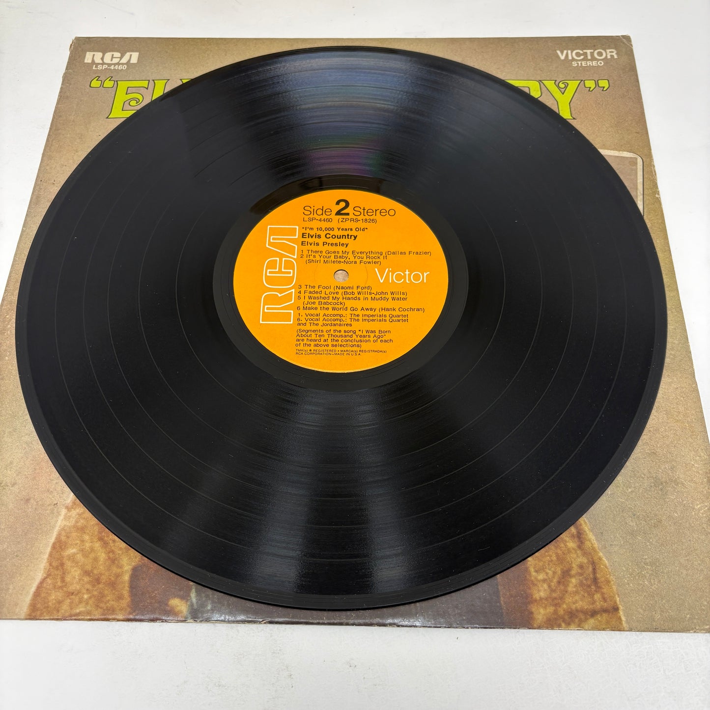 Elvis Presley : Elvis Country (I'm 10,000 Years Old) (LP,Album,Stereo)