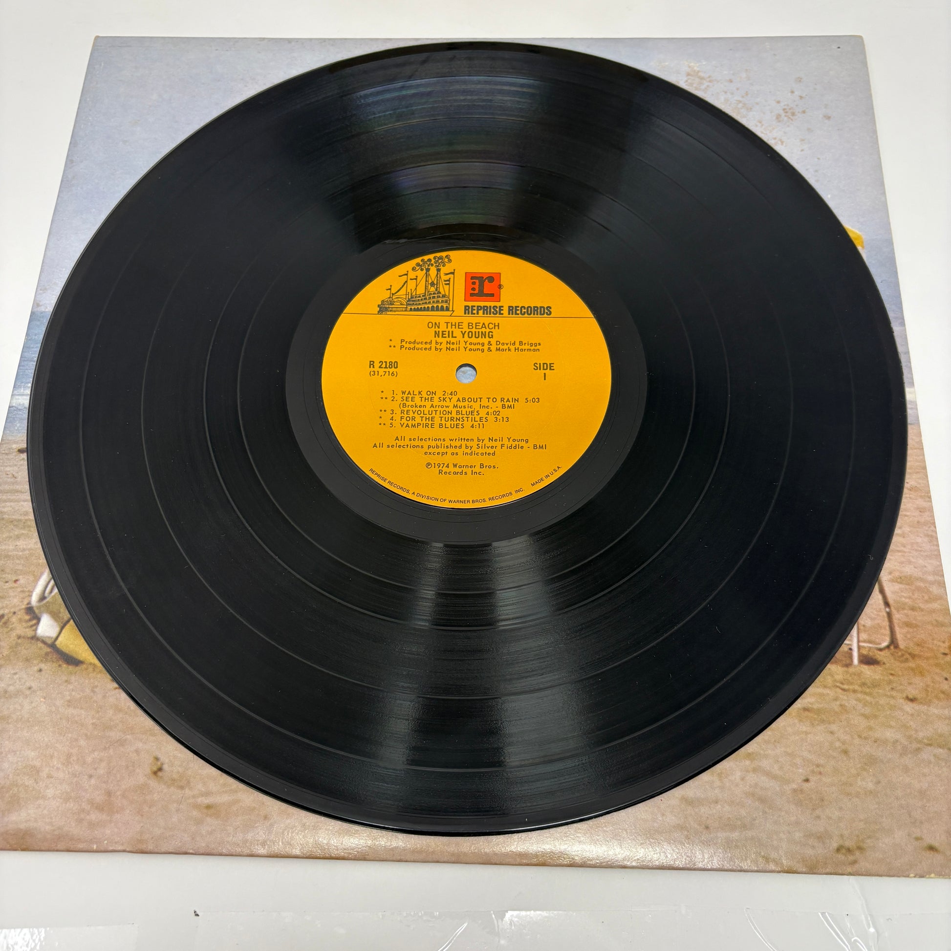 Neil Young : On The Beach (LP,Album)