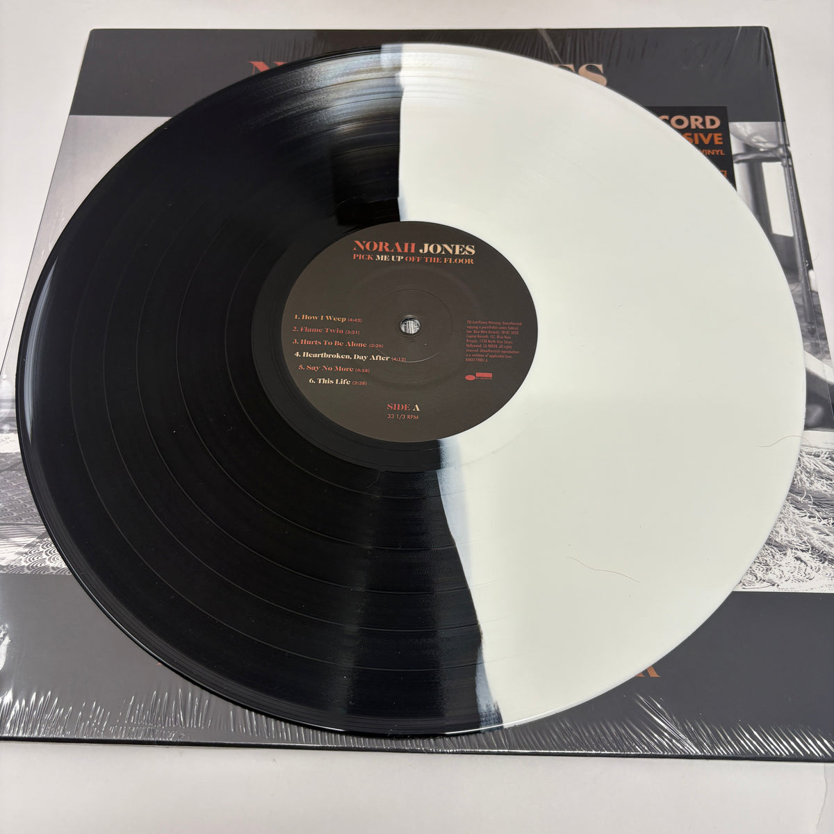 Norah Jones : Pick Me Up Off The Floor (LP,Album,Limited Edition)
